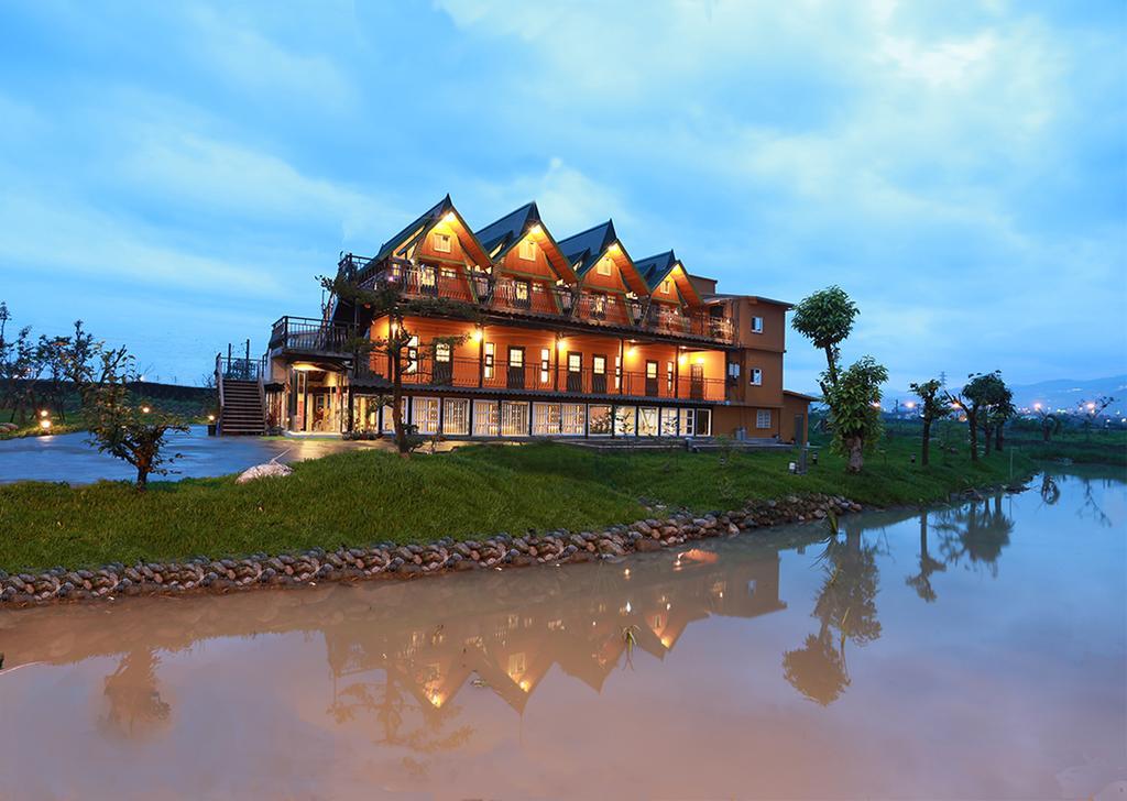 Artisan Hostel Toucheng Exteriör bild
